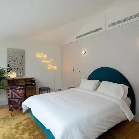 Almadina Smart Luxury Couette-café Oporto