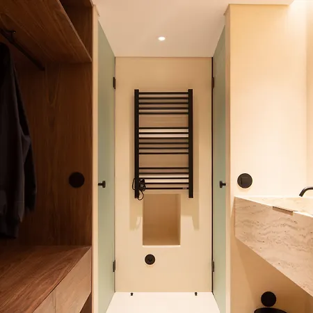 Almadina Smart Luxury Porto