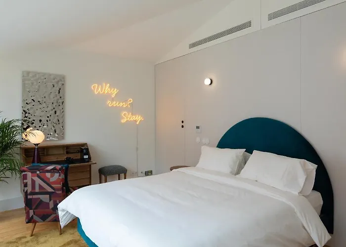 Almadina Smart Luxury Bed & Breakfast Porto