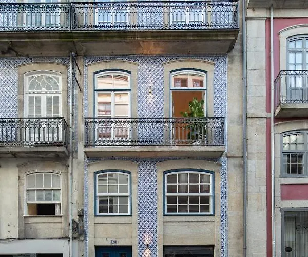 Almadina Smart Luxury Porto