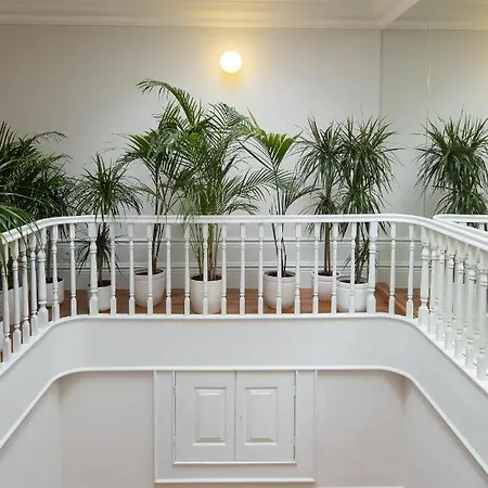 Almadina Smart Luxury 4* Порту