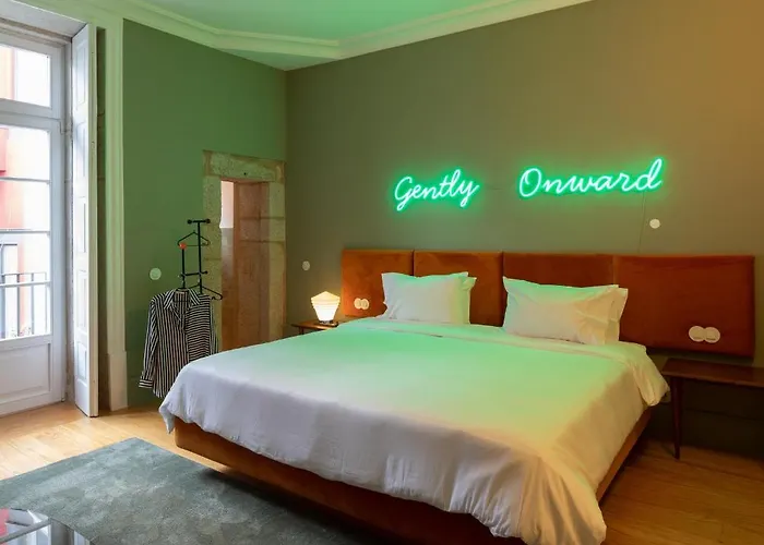 Almadina Smart Luxury 4* Oporto