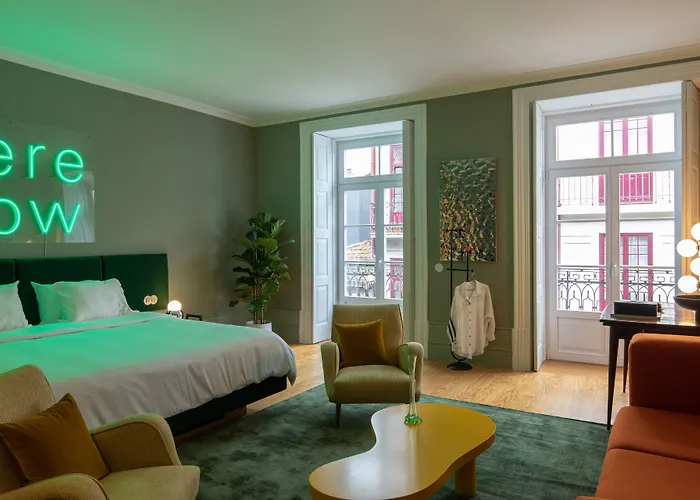 Almadina Smart Luxury Oporto