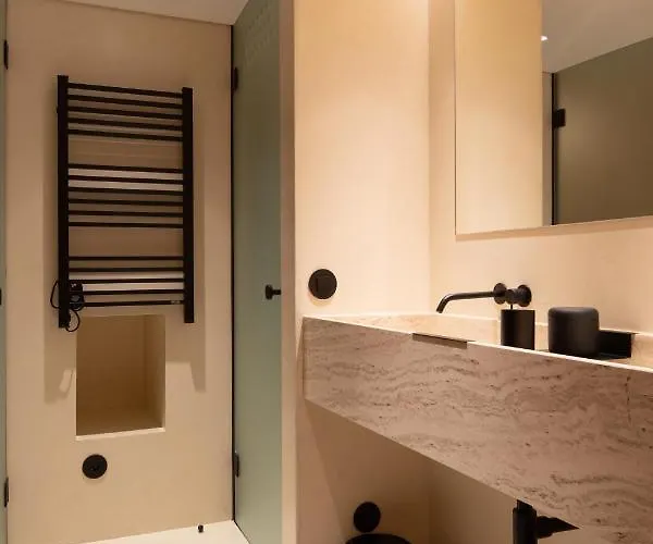 Bed & Breakfast Almadina Smart Luxury Oporto