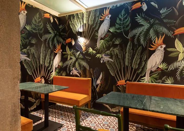 Almadina Smart Luxury Oporto