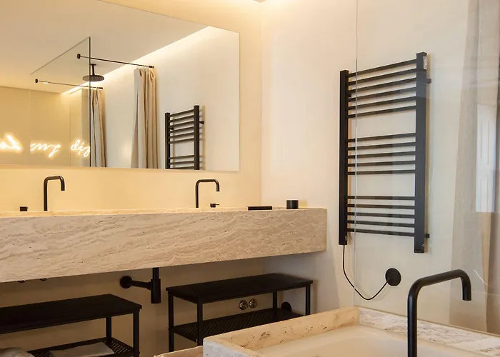 Bed & Breakfast Almadina Smart Luxury Oporto